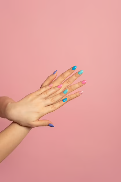 9 Pastel Nail Colors That Will Make You Feel Like Spring 